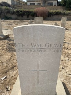 BAGHDAD (NORTH GATE) WAR CEMETERY - KING, I S